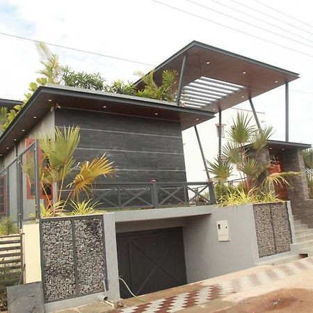 Varaa Villa Mysore Extérieur photo