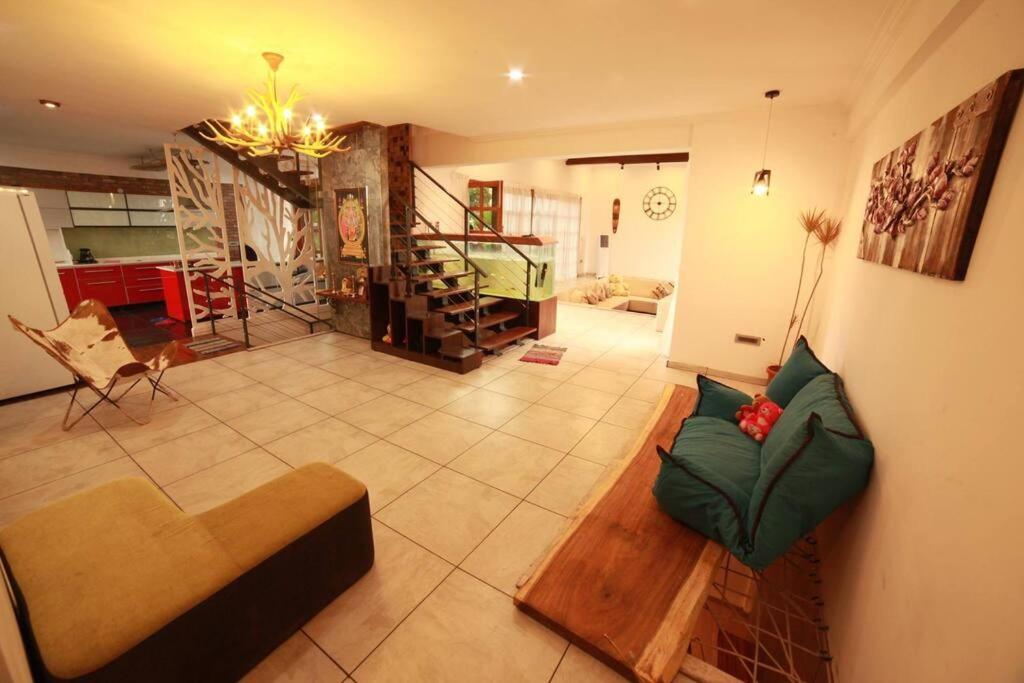 Varaa Villa Mysore Extérieur photo